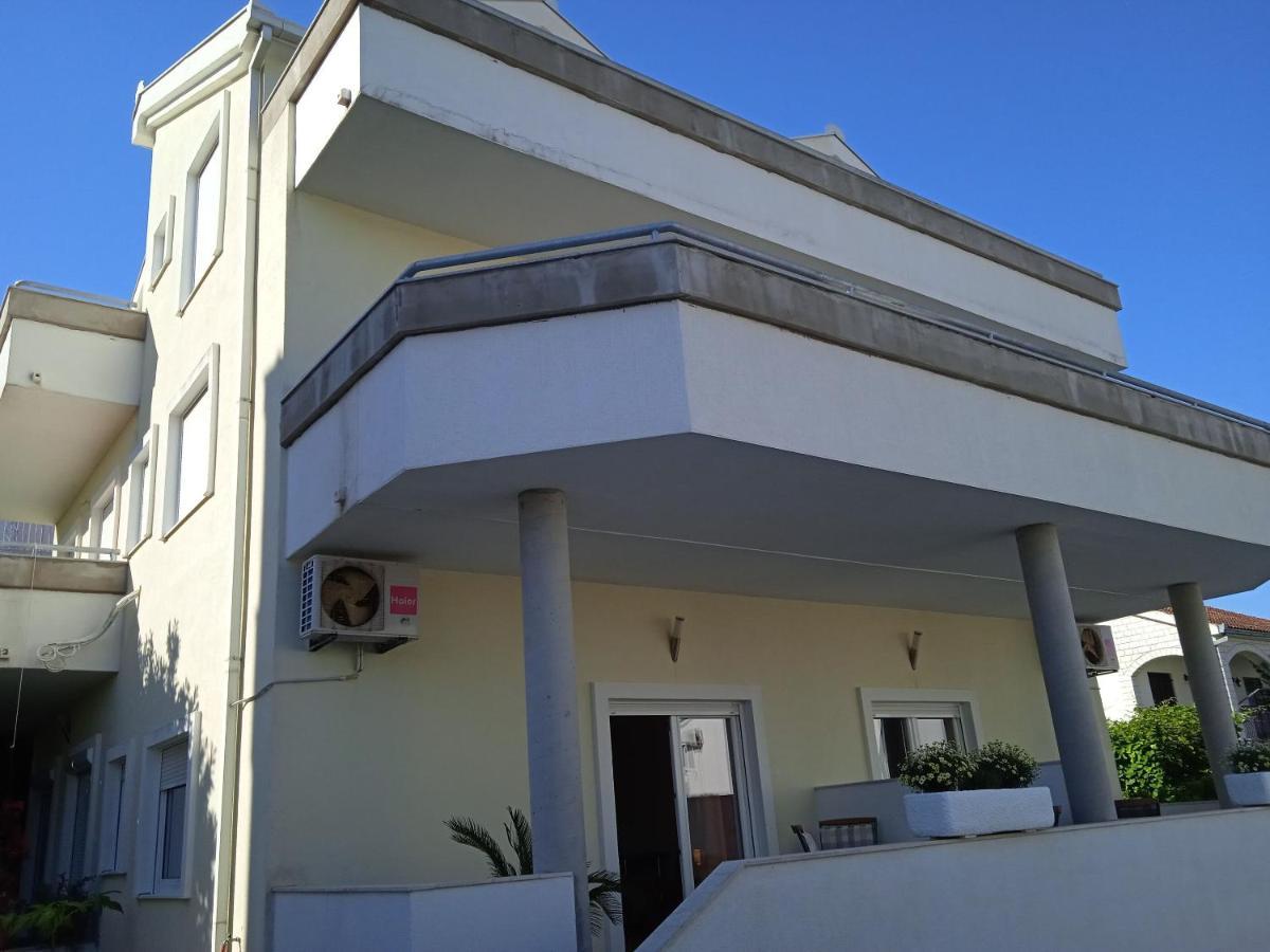 Apartments Blazenka Trogir Eksteriør bilde